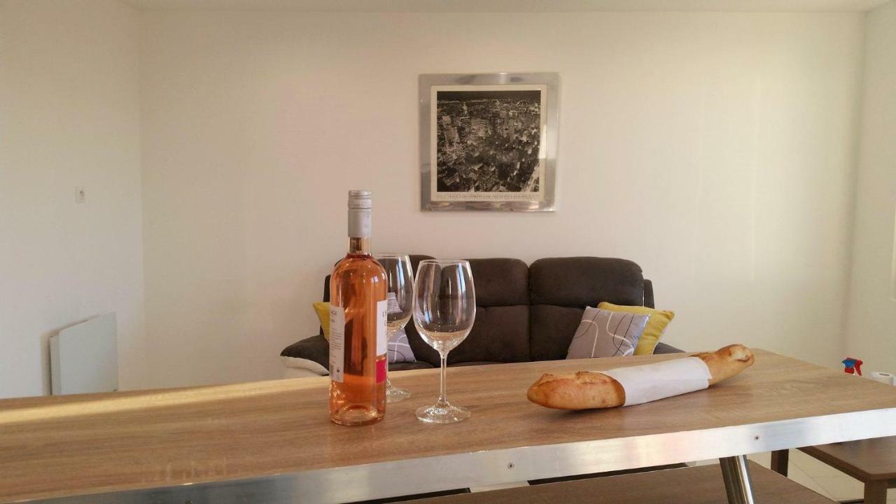 Le De Gaulle Apartment Antibes Ngoại thất bức ảnh